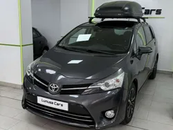 Gris / plata Usado 2017 Toyota Verso Business Edition Monovolumen | 14.990 € (Precio justo)