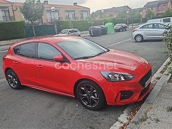 Rojo Usado 2021 Ford Focus ST-Line Berlina | 15.000 € (Super precio)