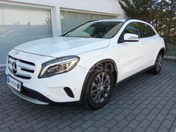 Blanco Usado 2015 Mercedes GLA200 Style SUV | 18.500 € (Caro)