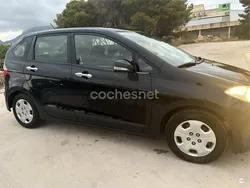 Negro Usado 2005 Honda FR-V Monovolumen | 3600 € (Precio justo)