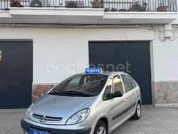 Gris / plata Usado 2003 Citroën Xsara Picasso Exclusive Monovolumen | 2799 € (Un poco caro)