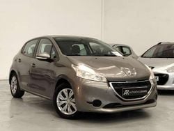Marrón Usado 2013 Peugeot 208 Access Utilitario | 5599 € (Precio justo)