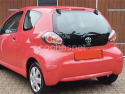 Rojo Usado 2010 Toyota Aygo Utilitario | 4300 € (Precio justo)