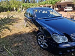 Negro Usado 2005 Mercedes C220 Classic Berlina | 3000 €