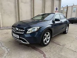 Azul Usado 2019 Mercedes GLA250 SUV | 25.900 €