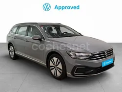 Gris / plata Usado 2022 VW Passat GTE Familiar | 28.990 € (Caro)