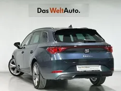 Gris Usado 2024 Seat Leon ST FR Familiar | 25.485 € (Precio justo)
