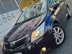 Violeta / lila Usado 2009 Toyota Avensis Sol Familiar | 5950 € (Precio justo)