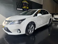 Blanco Usado 2014 Toyota Avensis Comfort Berlina | 7999 € (Precio justo)
