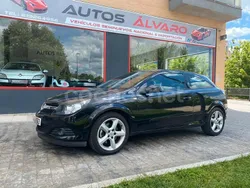 Negro Usado 2007 Opel Astra GTC Sport Berlina | 7490 € (Un poco caro)