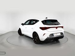 Blanco Usado 2025 Cupra Leon Berlina | 32.500 € (Un poco caro)