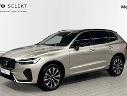 Gris / plata Usado 2024 Volvo XC60 Plus SUV | 43.900 € (Precio justo)