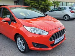 Rojo Usado 2014 Ford Fiesta Titanium Utilitario | 6790 € (Precio justo)