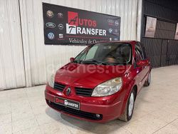 Granate Usado 2006 Renault Scénic II Expression Monovolumen | 2600 € (Buen precio)