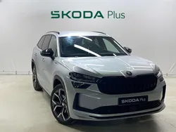 Gris Usado 2025 Skoda Kodiaq SportLine SUV | 43.900 €