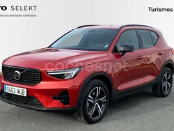 Rojo Usado 2023 Volvo XC40 Plus SUV | 33.000 € (Precio justo)