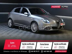 Gris Usado 2013 Alfa Romeo Giulietta Quadrifoglio Verde Utilitario | 16.490 €