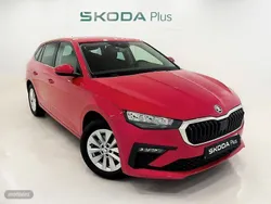 Rojo Usado 2024 Skoda Scala Selection Utilitario | 18.950 € (Precio justo)