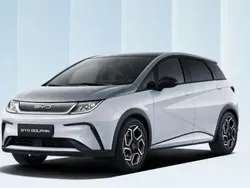 Gris claro Nuevo 2025 BYD Dolphin Design Utilitario | 31.390 €