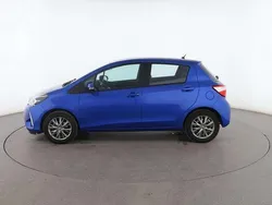 Azul Usado 2017 Toyota Yaris Active Berlina | 11.999 € (Precio justo)