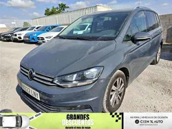 Gris Usado 2021 VW Touran Advance Monovolumen | 25.800 € (Caro)