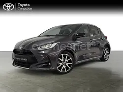 Gris Usado 2021 Toyota Yaris Hybrid Style Utilitario | 19.890 € (Precio justo)