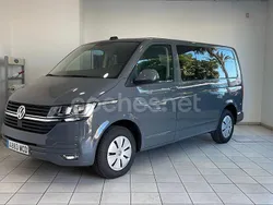 Gris / plata Usado 2022 VW Caravelle Monovolumen | 31.900 € (Precio justo)