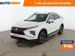 Blanco Usado 2022 Mitsubishi Eclipse Cross Motion SUV | 21.399 € (Super precio)