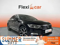 Amarillo Usado 2020 VW Passat Berlina | 15.390 € (Super precio)