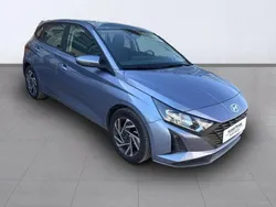 Gris Usado 2024 Hyundai i20 Berlina | 17.900 € (Precio justo)