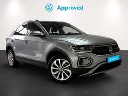 Plateado Usado 2024 VW T-Roc Life SUV | 23.900 € (Buen precio)