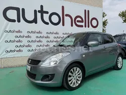 Gris / plata Usado 2012 Suzuki Swift GL Berlina | 5490 € (Precio justo)