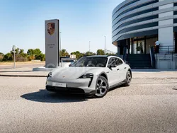 Eléctrico Usado 2022 Porsche Taycan Cross Turismo Berlina | 75.700 € (Precio justo)