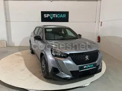Gris / plata Usado 2023 Peugeot 2008 Active SUV | 20.500 € (Precio justo)