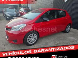 Rojo Usado 2012 Toyota Yaris Active Berlina | 6900 € (Precio justo)