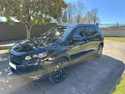 Negro Usado 2024 Peugeot 5008 GT Monovolumen | 31.900 € (Caro)
