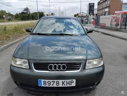 Verde Usado 2000 Audi A3 Ambition Berlina | 3900 € (Caro)