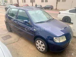 Azul Usado 2001 VW Polo Conceptline Berlina | 1600 € (Buen precio)
