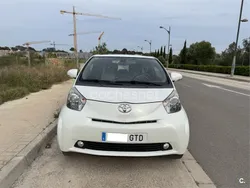 Toyota iQ