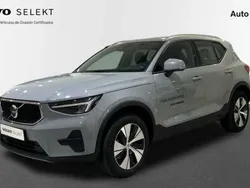 Gris Nuevo 2025 Volvo XC40 Core SUV | 40.700 € (Precio justo)