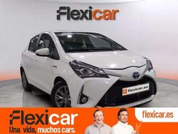 Blanco Usado 2017 Toyota Yaris Hybrid Active Utilitario | 10.990 € (Precio justo)