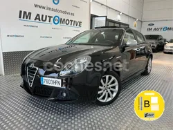 Negro Usado 2012 Alfa Romeo Giulietta Distinctive Utilitario | 7490 € (Precio justo)