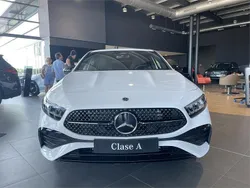 Blanco Nuevo 2025 Mercedes A180 Berlina | 36.500 € (Precio justo)