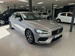 Gris Usado 2023 Volvo S60 Core Berlina | 32.990 € (Buen precio)