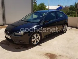 Negro Usado 2007 Ford Focus Trend Berlina | 3100 € (Precio justo)