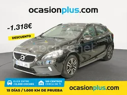 Negro Usado 2017 Volvo V40 CC Momentum Familiar | 14.500 € (Precio justo)