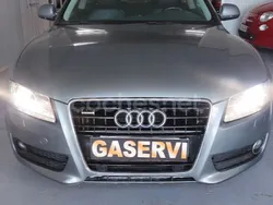 Gris / plata Usado 2009 Audi A5 Coupe | 8999 € (Buen precio)