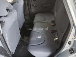 Gris / plata Usado 2005 Honda Jazz Utilitario | 1000 €