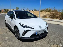 Eléctrico Usado 2023 MG MG4 EV Luxury Utilitario | 22.000 €