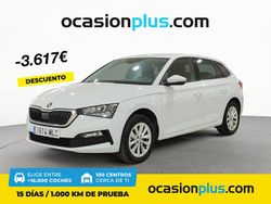 Blanco Usado 2023 Skoda Scala Ambition Utilitario | 18.450 € (Precio justo)